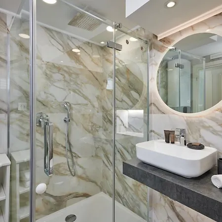 アパート Rhea Silvia