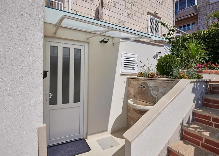 Rhea Silvia * Ragusa